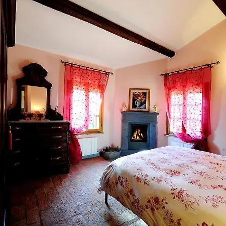 Cornio Delle Fronde Country house *