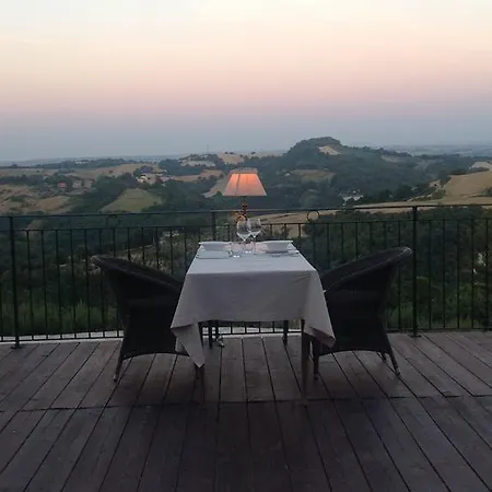Cornio Delle Fronde Country house